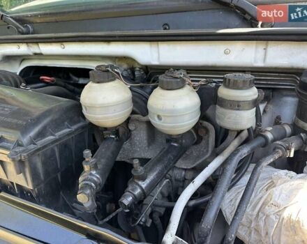 Белый Мерседес Варио, объемом двигателя 4.25 л и пробегом 373 тыс. км за 16000 $, фото 3 на Automoto.ua