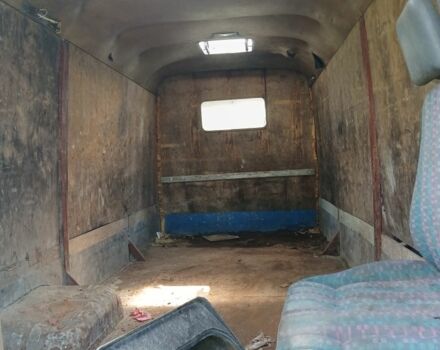 Білий Мерседес Варіо, об'ємом двигуна 4 л та пробігом 432 тис. км за 3000 $, фото 3 на Automoto.ua