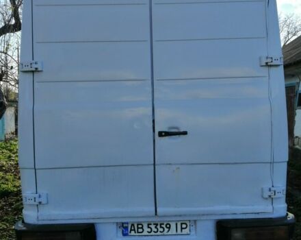 Белый Мерседес Варио, объемом двигателя 2.9 л и пробегом 415 тыс. км за 6000 $, фото 4 на Automoto.ua