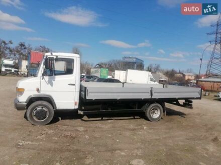Белый Мерседес Варио, объемом двигателя 0 л и пробегом 700 тыс. км за 14000 $, фото 1 на Automoto.ua