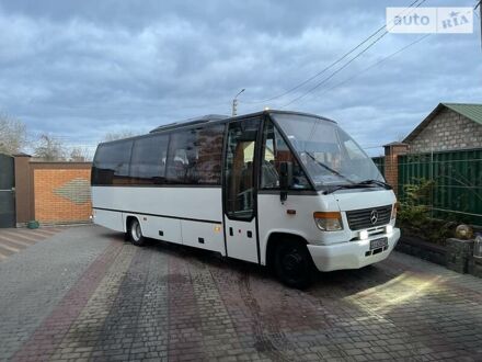 Білий Мерседес Варіо, об'ємом двигуна 4.3 л та пробігом 550 тис. км за 25500 $, фото 1 на Automoto.ua