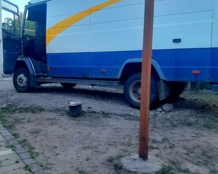 Білий Мерседес Варіо, об'ємом двигуна 2.9 л та пробігом 455 тис. км за 7500 $, фото 1 на Automoto.ua