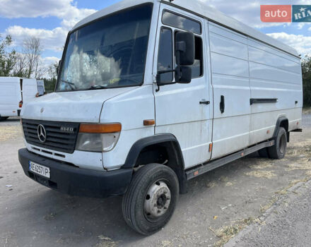 Білий Мерседес Варіо, об'ємом двигуна 4.25 л та пробігом 400 тис. км за 13500 $, фото 1 на Automoto.ua
