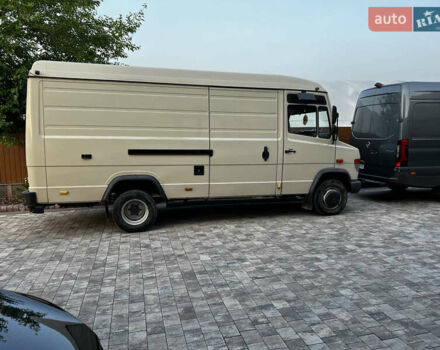 Бежевый Мерседес Варио, объемом двигателя 4.6 л и пробегом 440 тыс. км за 15500 $, фото 12 на Automoto.ua