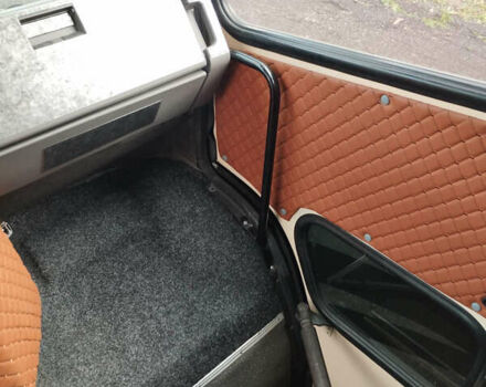 Мерседес Варіо, об'ємом двигуна 4.3 л та пробігом 1 тис. км за 18700 $, фото 21 на Automoto.ua