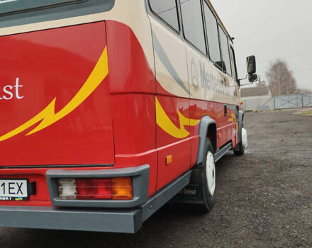 Мерседес Варіо, об'ємом двигуна 4.3 л та пробігом 1 тис. км за 18700 $, фото 8 на Automoto.ua