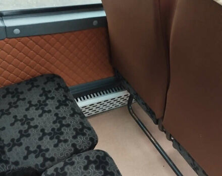 Мерседес Варіо, об'ємом двигуна 4.3 л та пробігом 1 тис. км за 18700 $, фото 28 на Automoto.ua