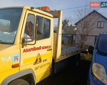 Желтый Мерседес Варио, объемом двигателя 2.87 л и пробегом 510 тыс. км за 10000 $, фото 2 на Automoto.ua