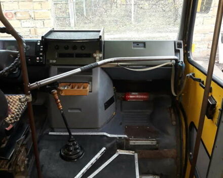 Жовтий Мерседес Варіо, об'ємом двигуна 2.87 л та пробігом 185 тис. км за 6000 $, фото 6 на Automoto.ua