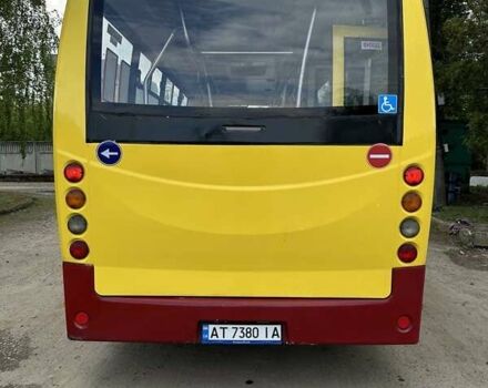Жовтий Мерседес Варіо, об'ємом двигуна 4.25 л та пробігом 70 тис. км за 19999 $, фото 5 на Automoto.ua