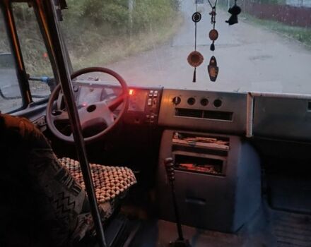 Жовтий Мерседес Варіо, об'ємом двигуна 2.9 л та пробігом 500 тис. км за 6000 $, фото 6 на Automoto.ua
