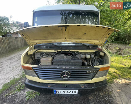 Мерседес Варіо 2001 у Лубнах на Automoto.ua Жовтий Мерседес Варіо, об'ємом двигуна 4.25 л та пробігом 584 тис. км за 13700 $, фото 5 на Automoto.ua