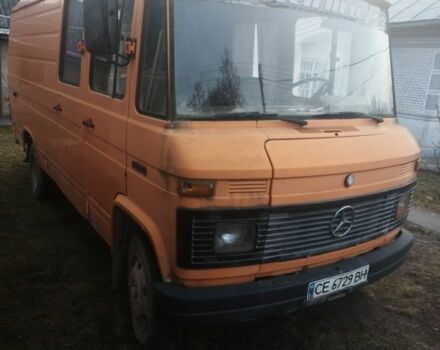 Жовтий Мерседес Варіо, об'ємом двигуна 3.8 л та пробігом 100 тис. км за 2350 $, фото 4 на Automoto.ua