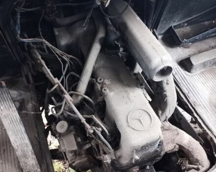 Жовтий Мерседес Варіо, об'ємом двигуна 3.8 л та пробігом 100 тис. км за 2350 $, фото 17 на Automoto.ua