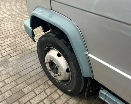 Сірий Мерседес Варіо, об'ємом двигуна 4.3 л та пробігом 400 тис. км за 15000 $, фото 12 на Automoto.ua