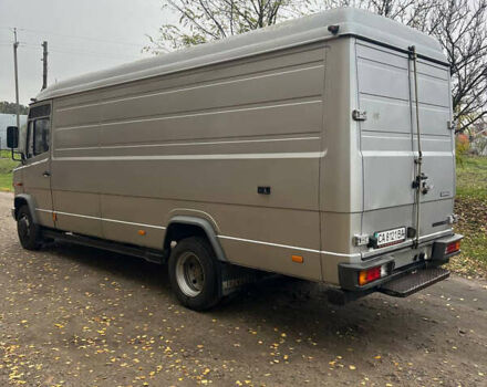 Сірий Мерседес Варіо, об'ємом двигуна 4.3 л та пробігом 400 тис. км за 15000 $, фото 6 на Automoto.ua