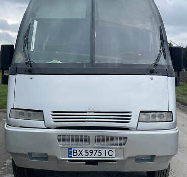 Серый Мерседес Варио, объемом двигателя 4.2 л и пробегом 500 тыс. км за 17500 $, фото 3 на Automoto.ua