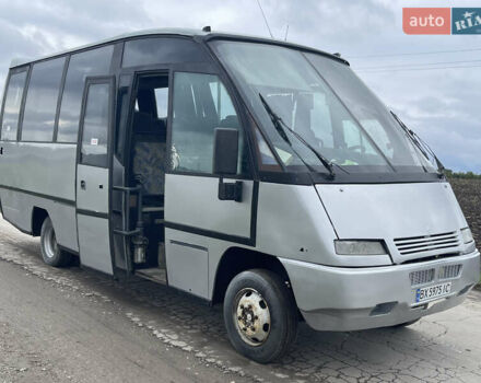 Серый Мерседес Варио, объемом двигателя 4.2 л и пробегом 500 тыс. км за 17500 $, фото 1 на Automoto.ua