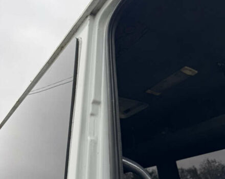 Серый Мерседес Варио, объемом двигателя 4.3 л и пробегом 200 тыс. км за 14000 $, фото 42 на Automoto.ua