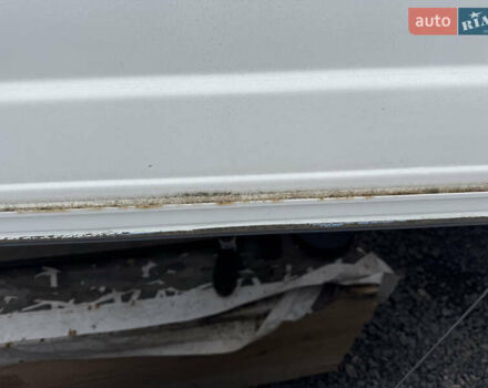 Серый Мерседес Варио, объемом двигателя 4.3 л и пробегом 200 тыс. км за 14000 $, фото 14 на Automoto.ua