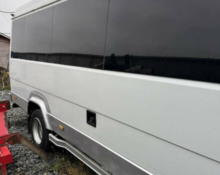 Серый Мерседес Варио, объемом двигателя 4.3 л и пробегом 200 тыс. км за 14000 $, фото 3 на Automoto.ua