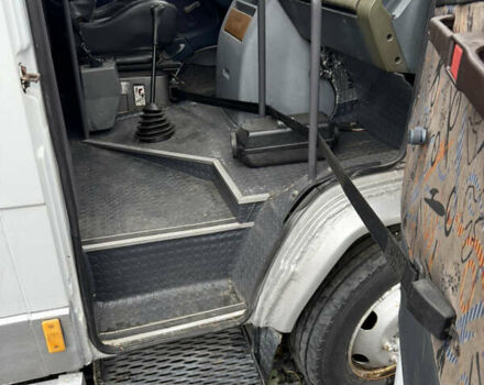 Серый Мерседес Варио, объемом двигателя 4.3 л и пробегом 200 тыс. км за 14000 $, фото 37 на Automoto.ua