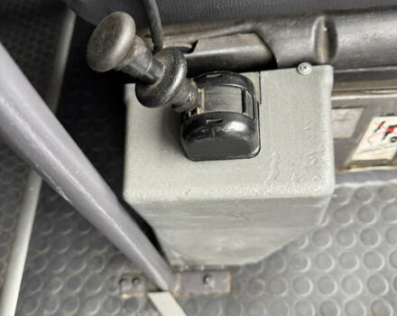 Серый Мерседес Варио, объемом двигателя 4.3 л и пробегом 200 тыс. км за 14000 $, фото 78 на Automoto.ua