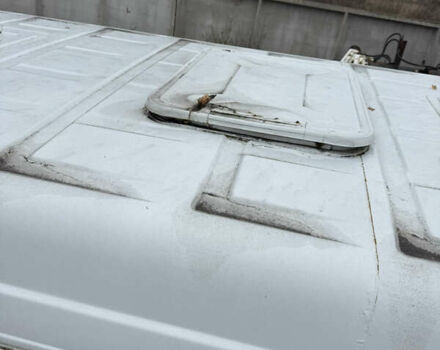 Серый Мерседес Варио, объемом двигателя 4.3 л и пробегом 200 тыс. км за 14000 $, фото 16 на Automoto.ua