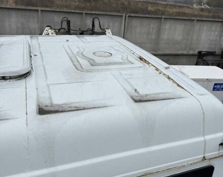 Серый Мерседес Варио, объемом двигателя 4.3 л и пробегом 200 тыс. км за 14000 $, фото 17 на Automoto.ua