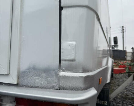 Серый Мерседес Варио, объемом двигателя 4.3 л и пробегом 200 тыс. км за 14000 $, фото 20 на Automoto.ua