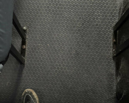 Серый Мерседес Варио, объемом двигателя 4.3 л и пробегом 200 тыс. км за 14000 $, фото 59 на Automoto.ua