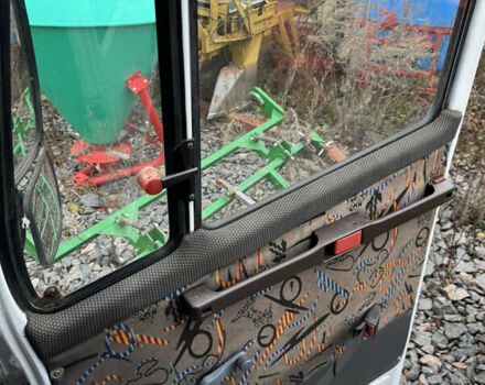 Серый Мерседес Варио, объемом двигателя 4.3 л и пробегом 200 тыс. км за 14000 $, фото 66 на Automoto.ua