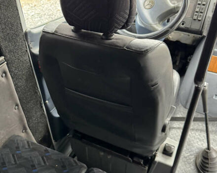 Серый Мерседес Варио, объемом двигателя 4.3 л и пробегом 200 тыс. км за 14000 $, фото 72 на Automoto.ua