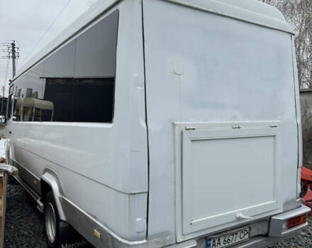 Серый Мерседес Варио, объемом двигателя 4.3 л и пробегом 200 тыс. км за 14000 $, фото 28 на Automoto.ua