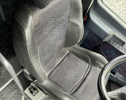 Серый Мерседес Варио, объемом двигателя 4.3 л и пробегом 200 тыс. км за 14000 $, фото 45 на Automoto.ua