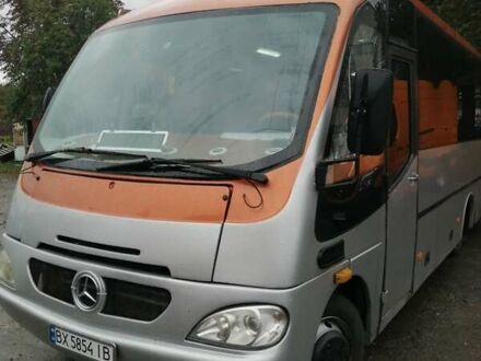 Сірий Мерседес Варіо, об'ємом двигуна 4.25 л та пробігом 300 тис. км за 24000 $, фото 1 на Automoto.ua