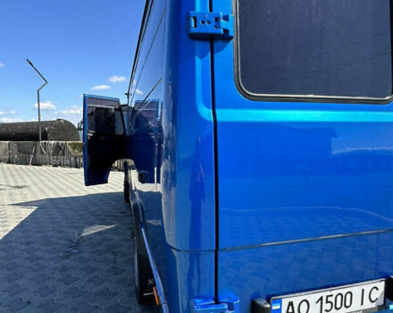 Синий Мерседес Варио, объемом двигателя 0 л и пробегом 400 тыс. км за 22900 $, фото 12 на Automoto.ua