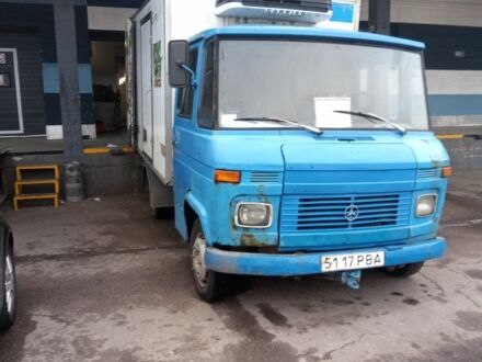 Мерседес Варио 1975 в Ровно на Automoto.ua Синий Мерседес Варио, объемом двигателя 4 л и пробегом 500 тыс. км за 3100 $, фото 1 на Automoto.ua