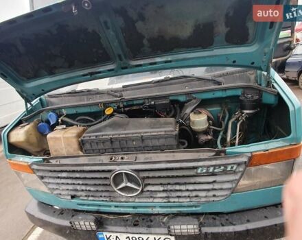 Зелений Мерседес Варіо, об'ємом двигуна 2.87 л та пробігом 750 тис. км за 5500 $, фото 3 на Automoto.ua