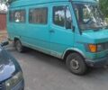 Зеленый Мерседес Варио, объемом двигателя 0 л и пробегом 100 тыс. км за 1570 $, фото 1 на Automoto.ua