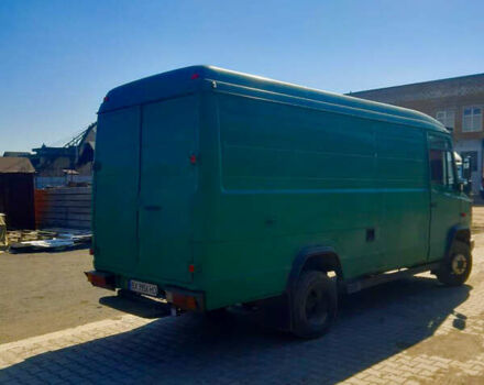 Зеленый Мерседес Варио, объемом двигателя 2.87 л и пробегом 230 тыс. км за 9000 $, фото 7 на Automoto.ua