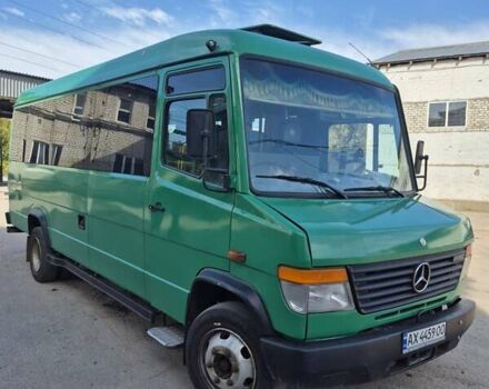 Зелений Мерседес Варіо, об'ємом двигуна 4.25 л та пробігом 320 тис. км за 10000 $, фото 1 на Automoto.ua