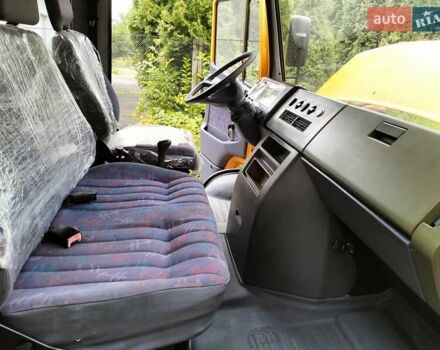 Помаранчевий Мерседес Варіо, об'ємом двигуна 3.78 л та пробігом 207 тис. км за 18850 $, фото 22 на Automoto.ua
