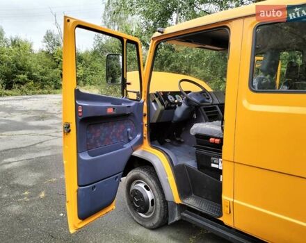 Помаранчевий Мерседес Варіо, об'ємом двигуна 3.78 л та пробігом 207 тис. км за 18850 $, фото 9 на Automoto.ua