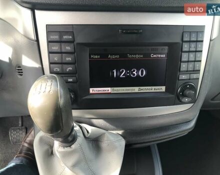 Мерседес Виано 2010 в Харькове на Automoto.ua Белый Мерседес Виано, объемом двигателя 2.14 л и пробегом 214 тыс. км за 17000 $, фото 16 на Automoto.ua