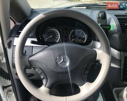 Мерседес Виано 2010 в Харькове на Automoto.ua Белый Мерседес Виано, объемом двигателя 2.14 л и пробегом 214 тыс. км за 17000 $, фото 13 на Automoto.ua
