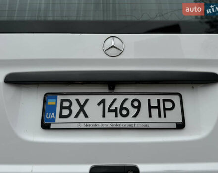 Белый Мерседес Виано, объемом двигателя 2.2 л и пробегом 293 тыс. км за 10700 $, фото 15 на Automoto.ua