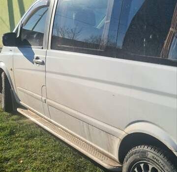 Белый Мерседес Виано, объемом двигателя 2.2 л и пробегом 206 тыс. км за 23182 $, фото 5 на Automoto.ua