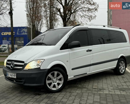 Белый Мерседес Виано, объемом двигателя 2.2 л и пробегом 293 тыс. км за 10700 $, фото 3 на Automoto.ua