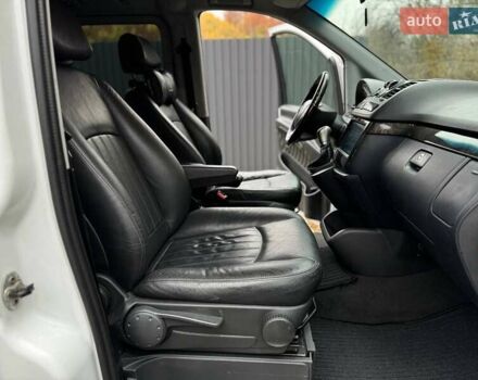 Білий Мерседес Віано, об'ємом двигуна 2.2 л та пробігом 419 тис. км за 15200 $, фото 12 на Automoto.ua